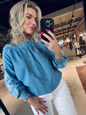Anesa, Blouse