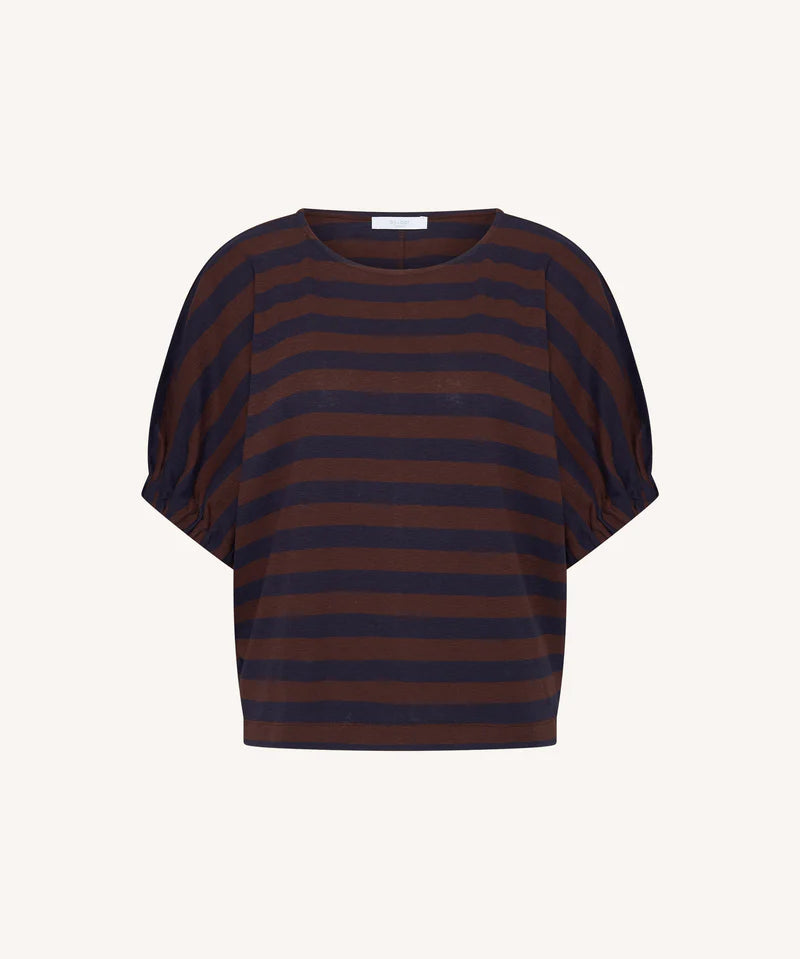 Merle big stripe top met losse pasvorm en ronde hals van By-Bar