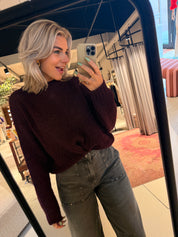 W25L246 Jumper - Aubergine