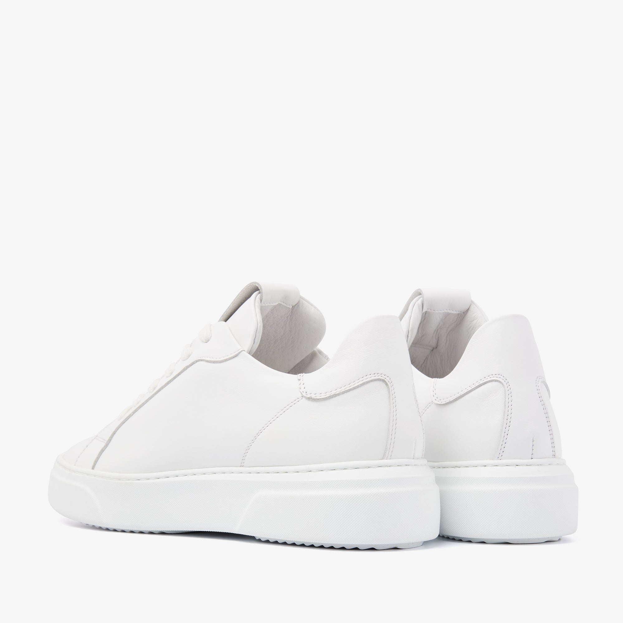 58042-01-001 Juno - Vero Bianco