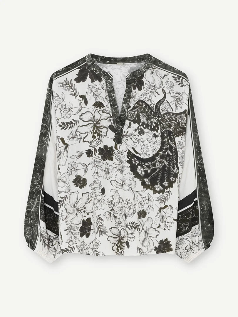 Susie, Blouse