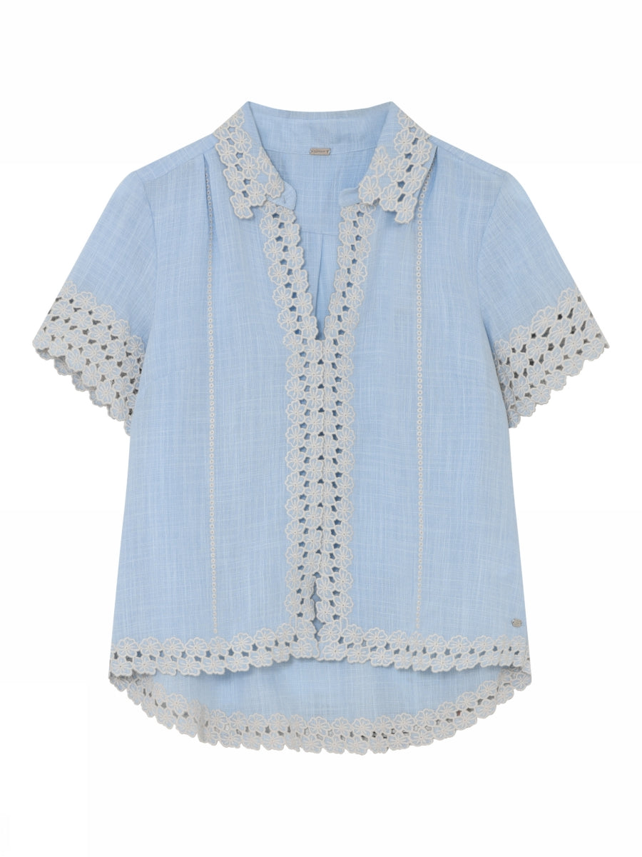 Lilje, Shirt