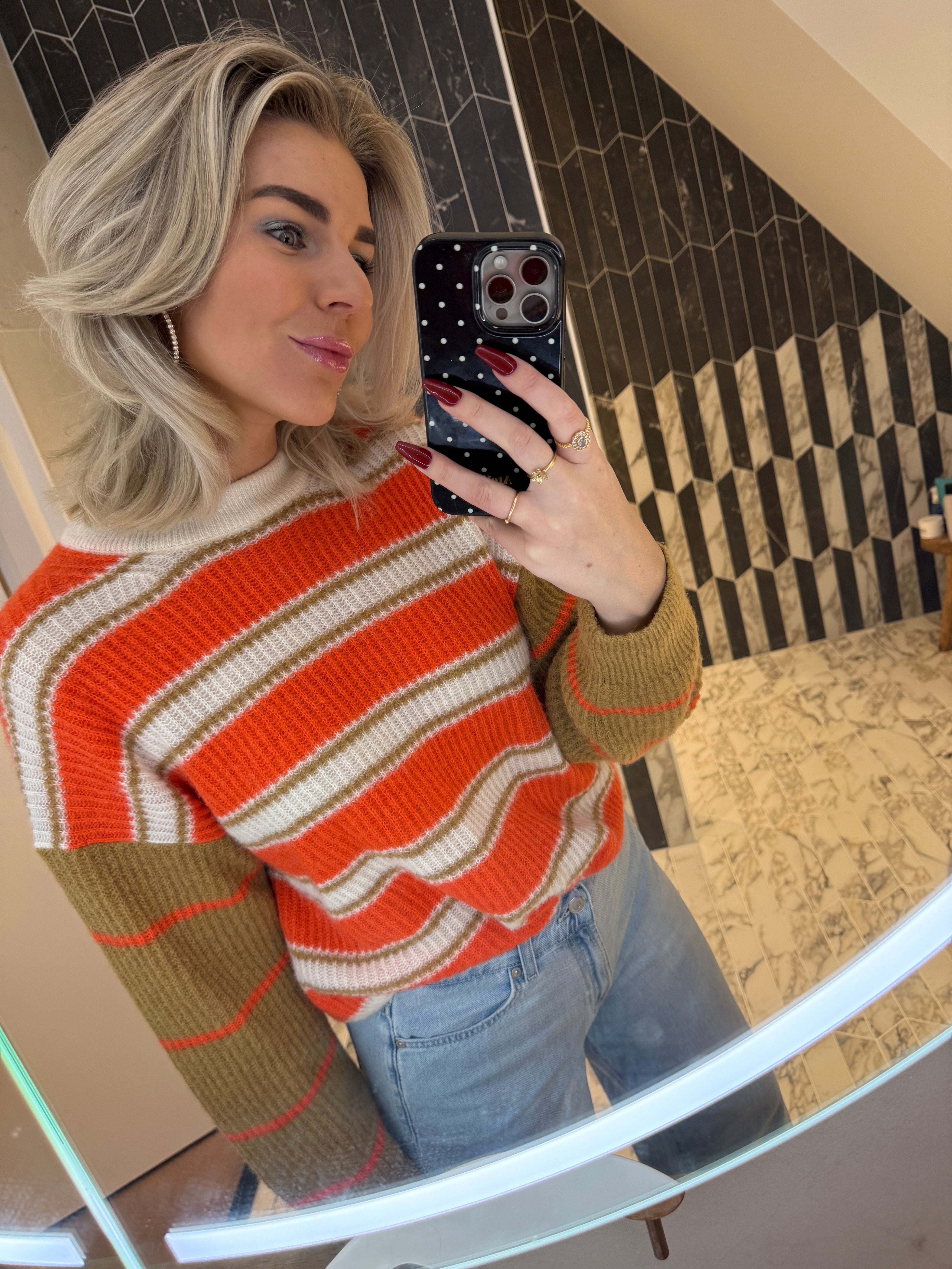 Crew Neck Long Sleeve - Closed