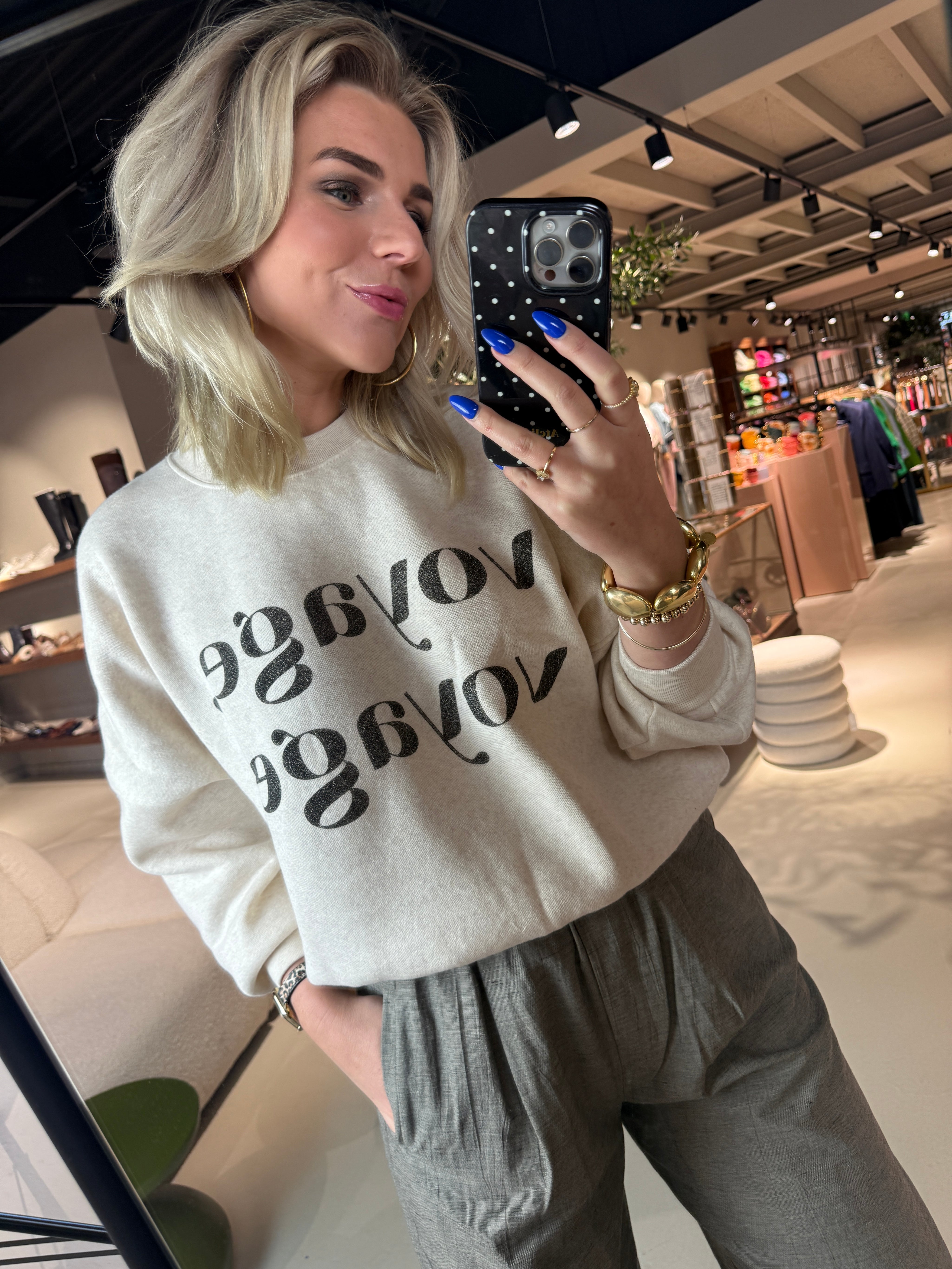 Malyn voyage sweater