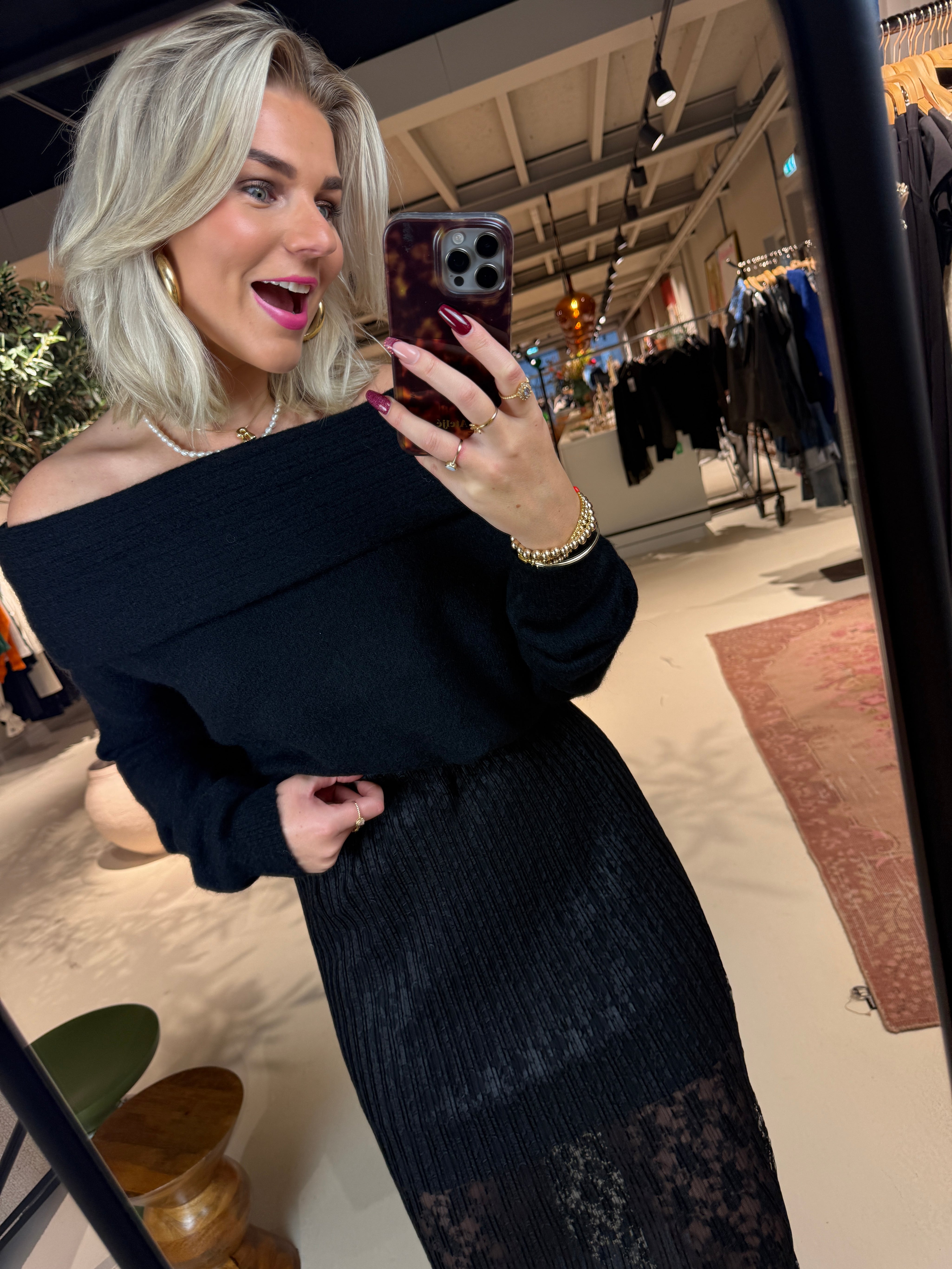 Antya off shoulder sweater