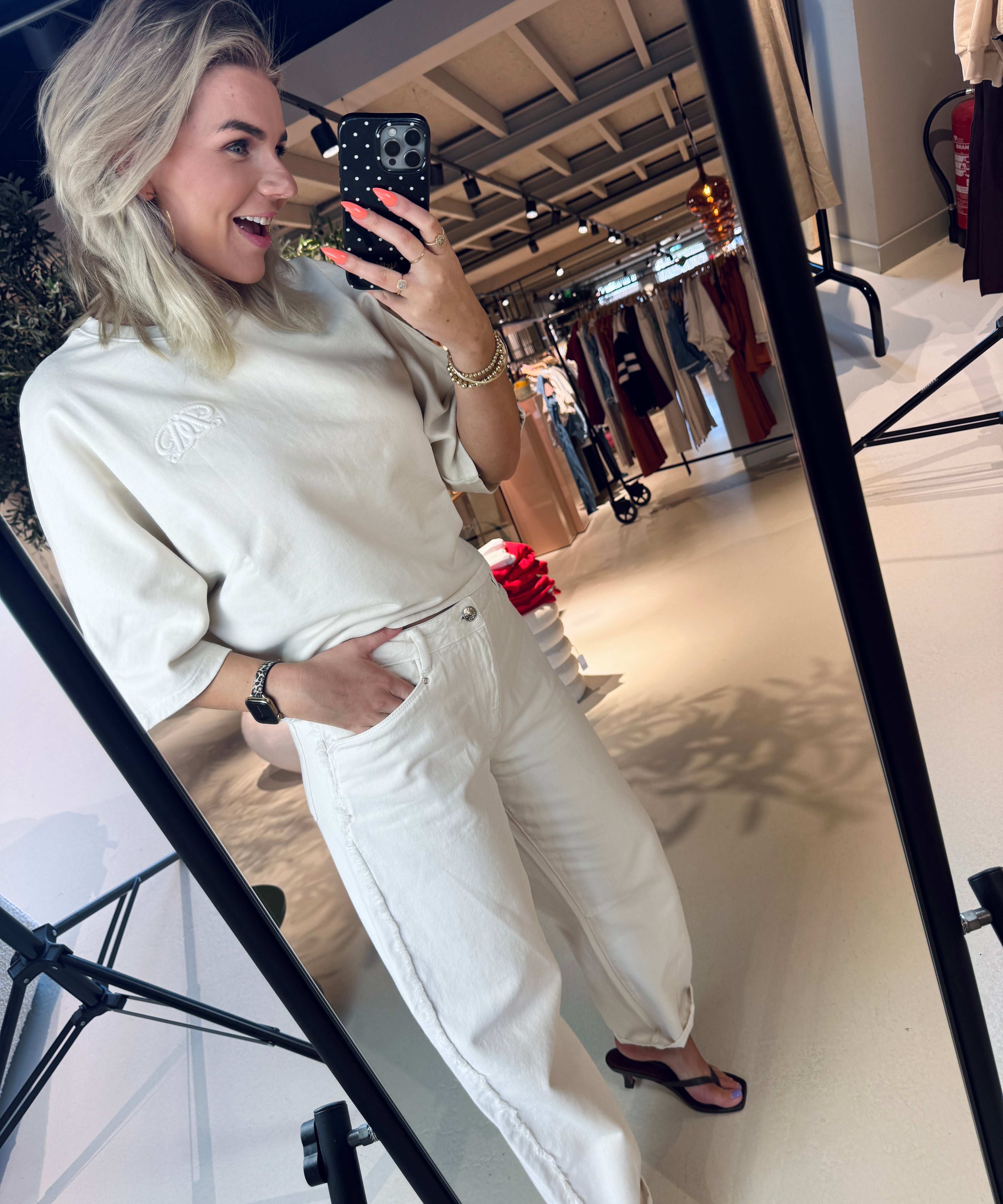 Brave fringed barrel leg jeans in ivory voor dames van Dante6