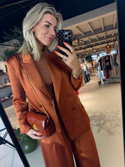 Sevigny relaxed satin blazer voor dames van Dante6