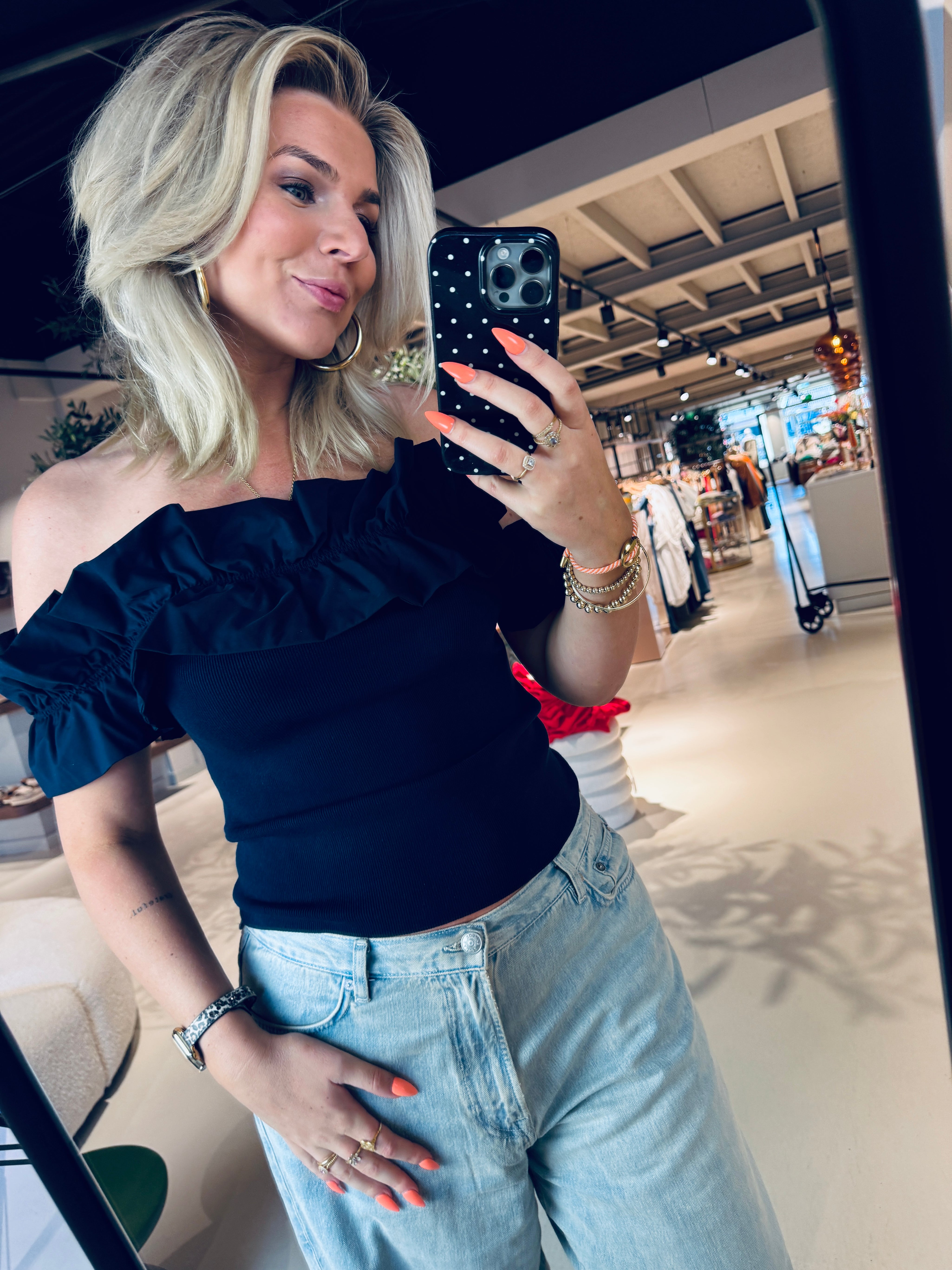 Jaqua Knitted Top in twee kleuren voor dames van Essentiel Antwerp