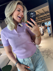 Jember Polo With Embo Collar in twee kleuren voor dames van Essentiel Antwerp