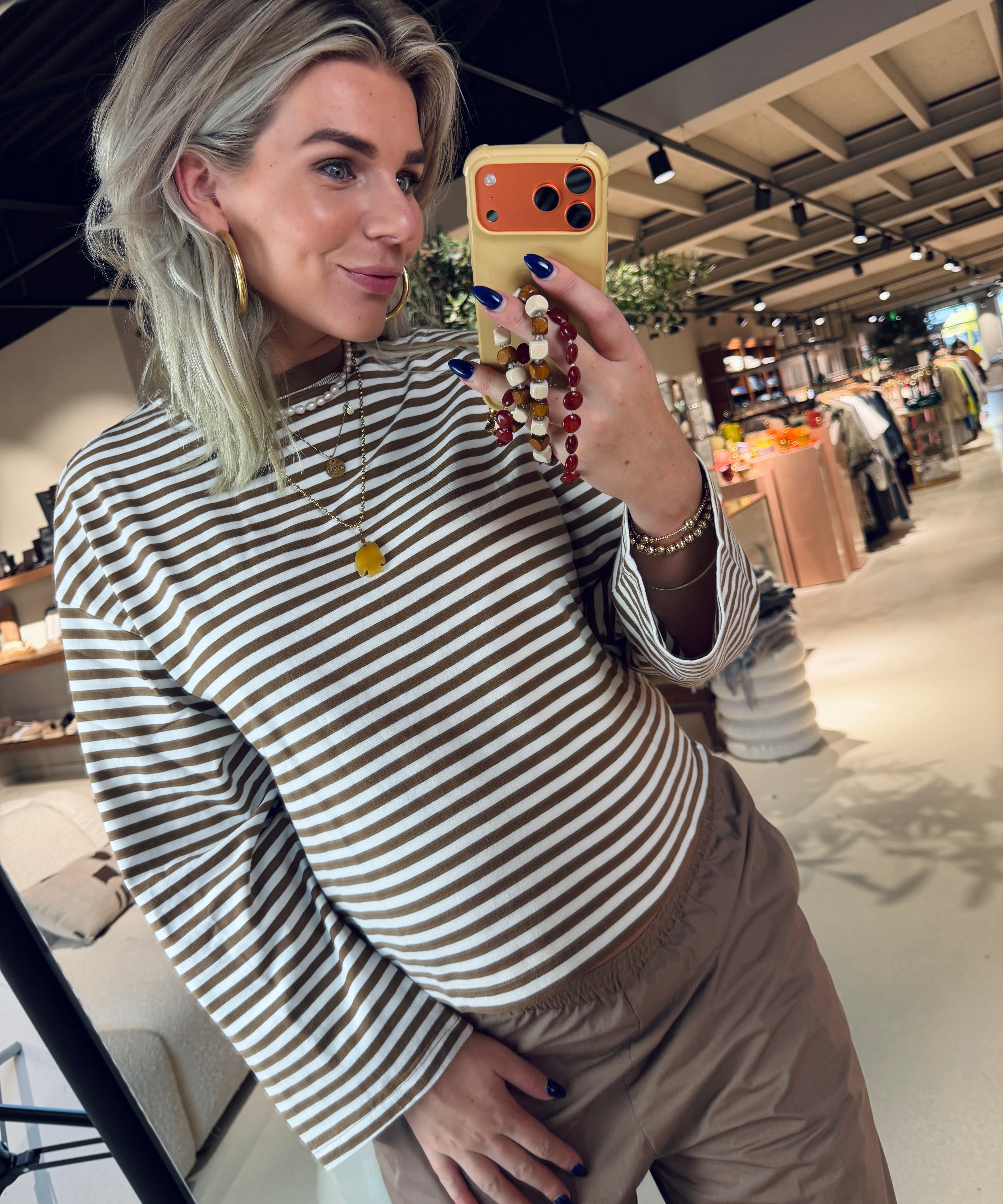 Hogan Shirt - Iris Zeilstra van Circle of Trust | RIXT