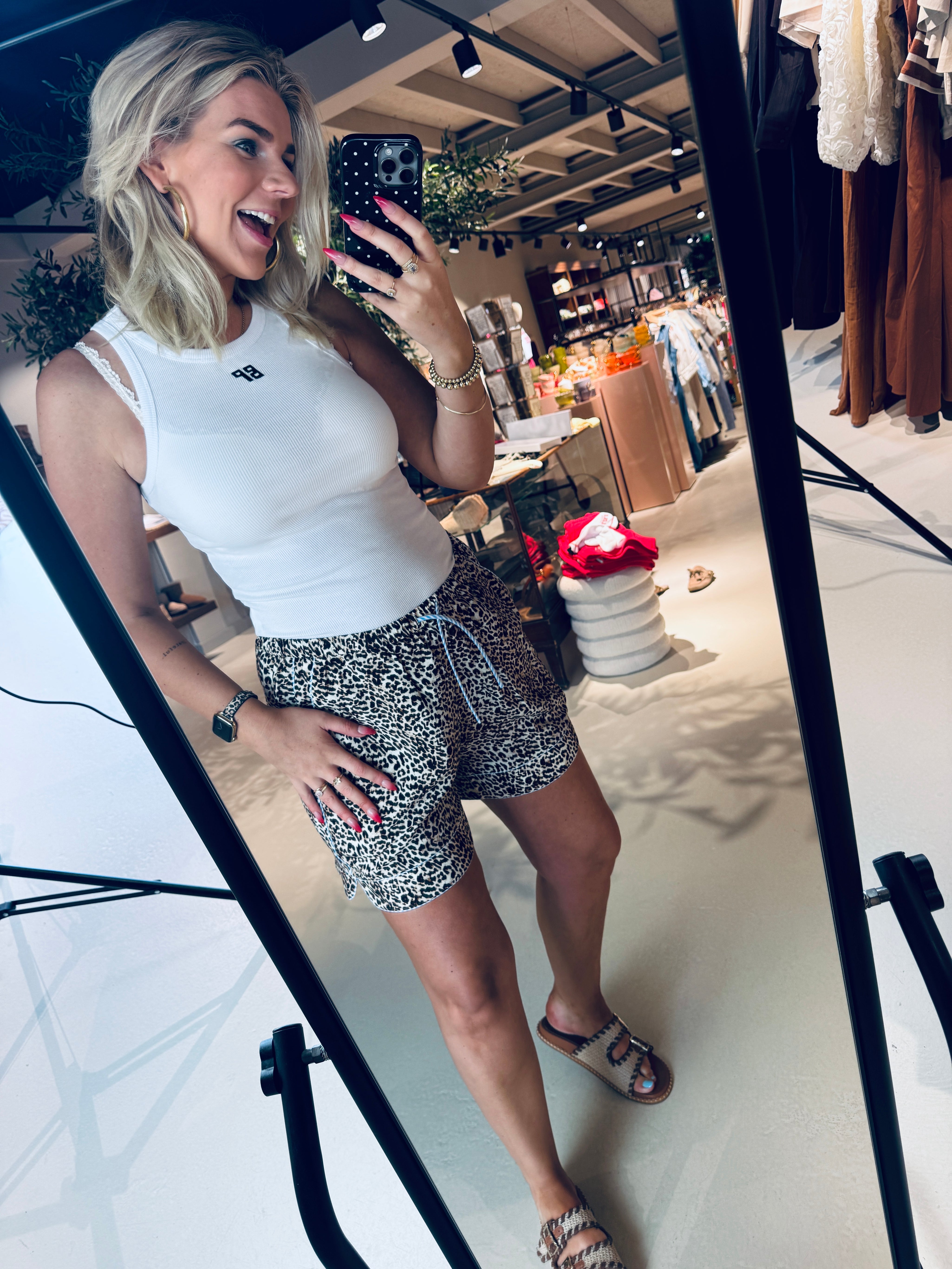 Buniga Shorts