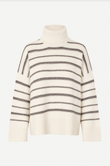 Sakeiku stripe turtleneck