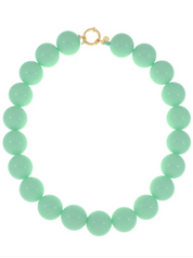 Korte ketting met grote ronde kralen