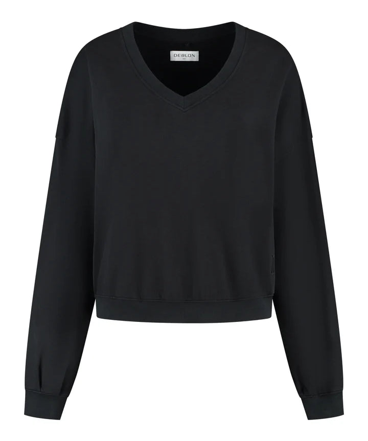 Victoria_Sweater_Black_Front_720x_9faaaeb6-a1d3-42ed-a419-95a7b5eb648a.webp