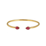 Gouden Bangle met rode edelsteen