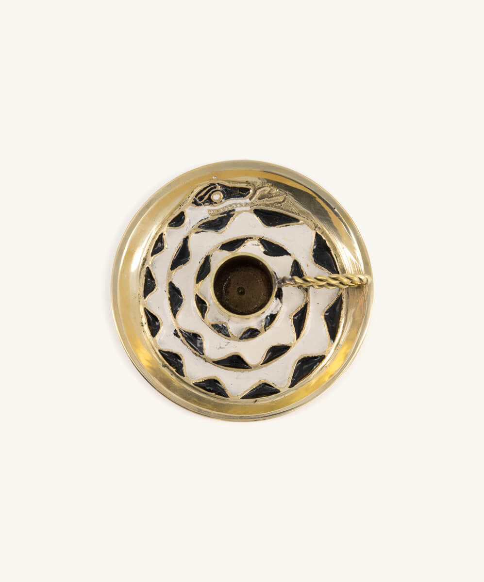 Curly snake candle holder