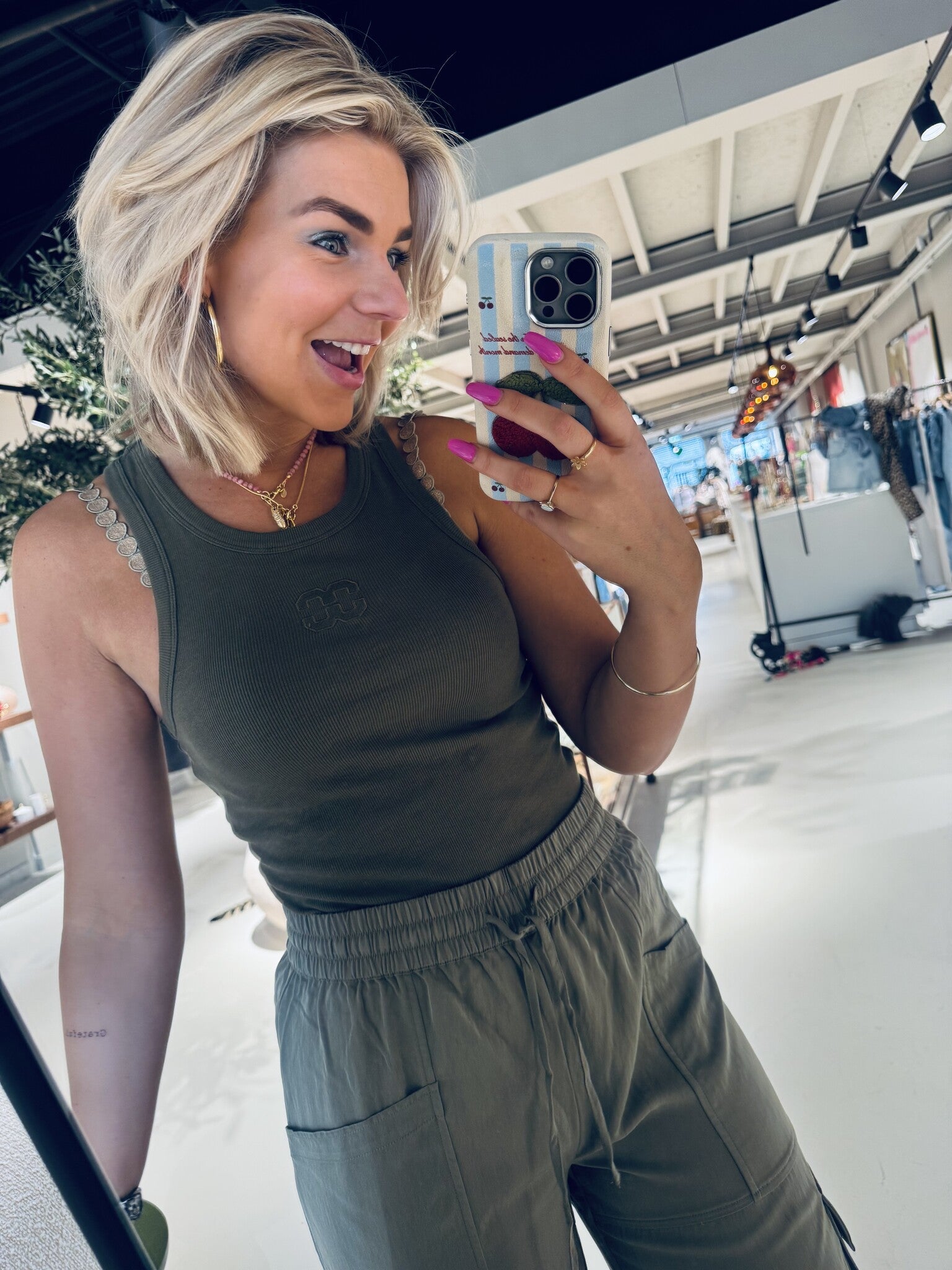 SaharaCC Embroidery Tank Top - Army