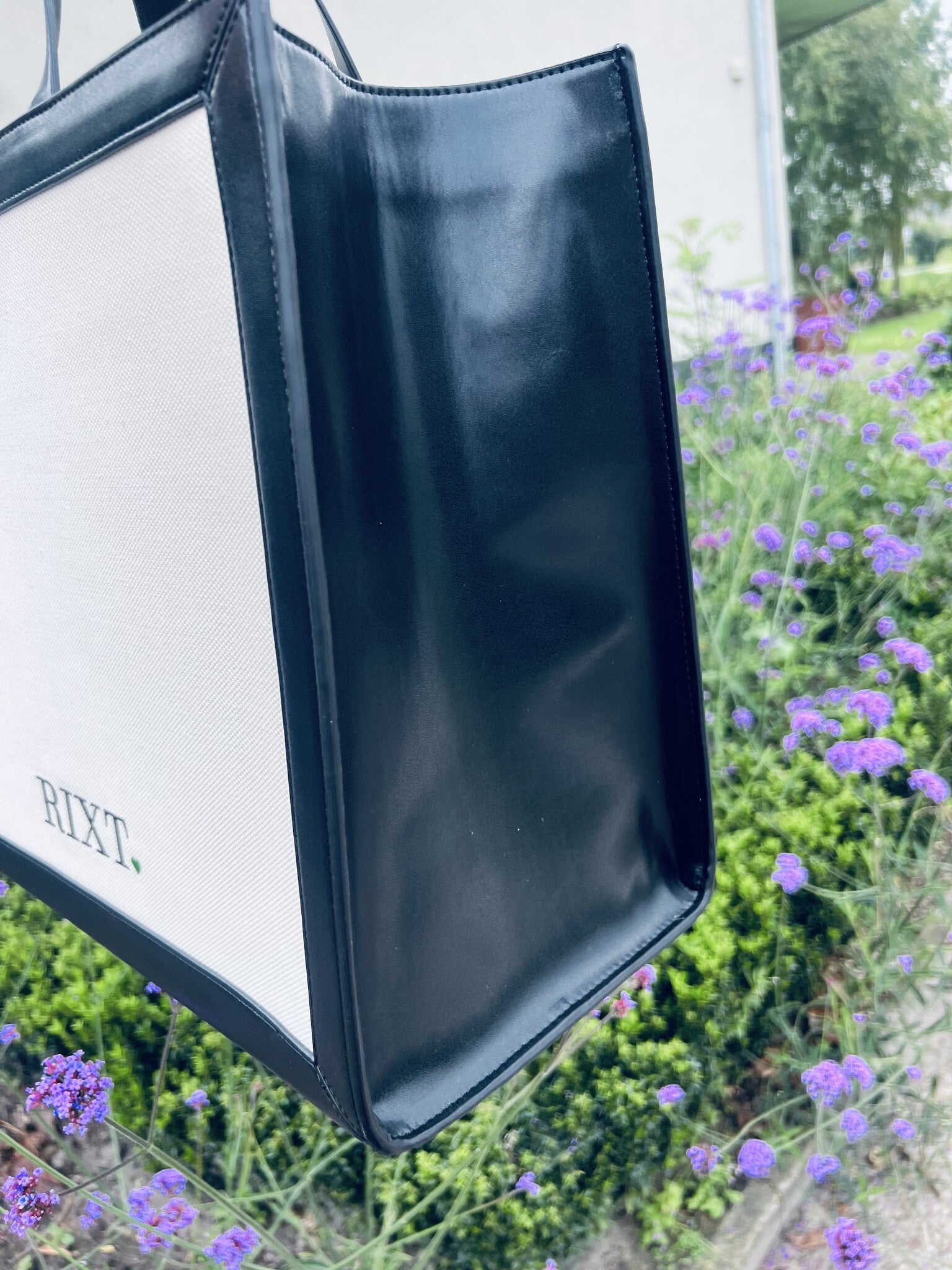 Luxury Canvas/Vegan Leather Bag - RIXT