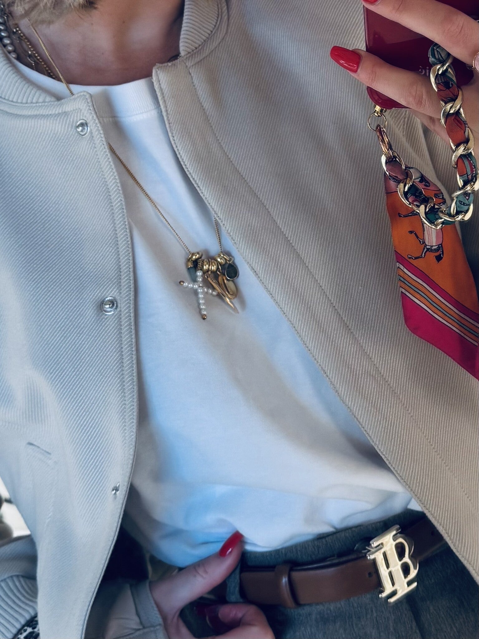 Ketting met heel veel bedels