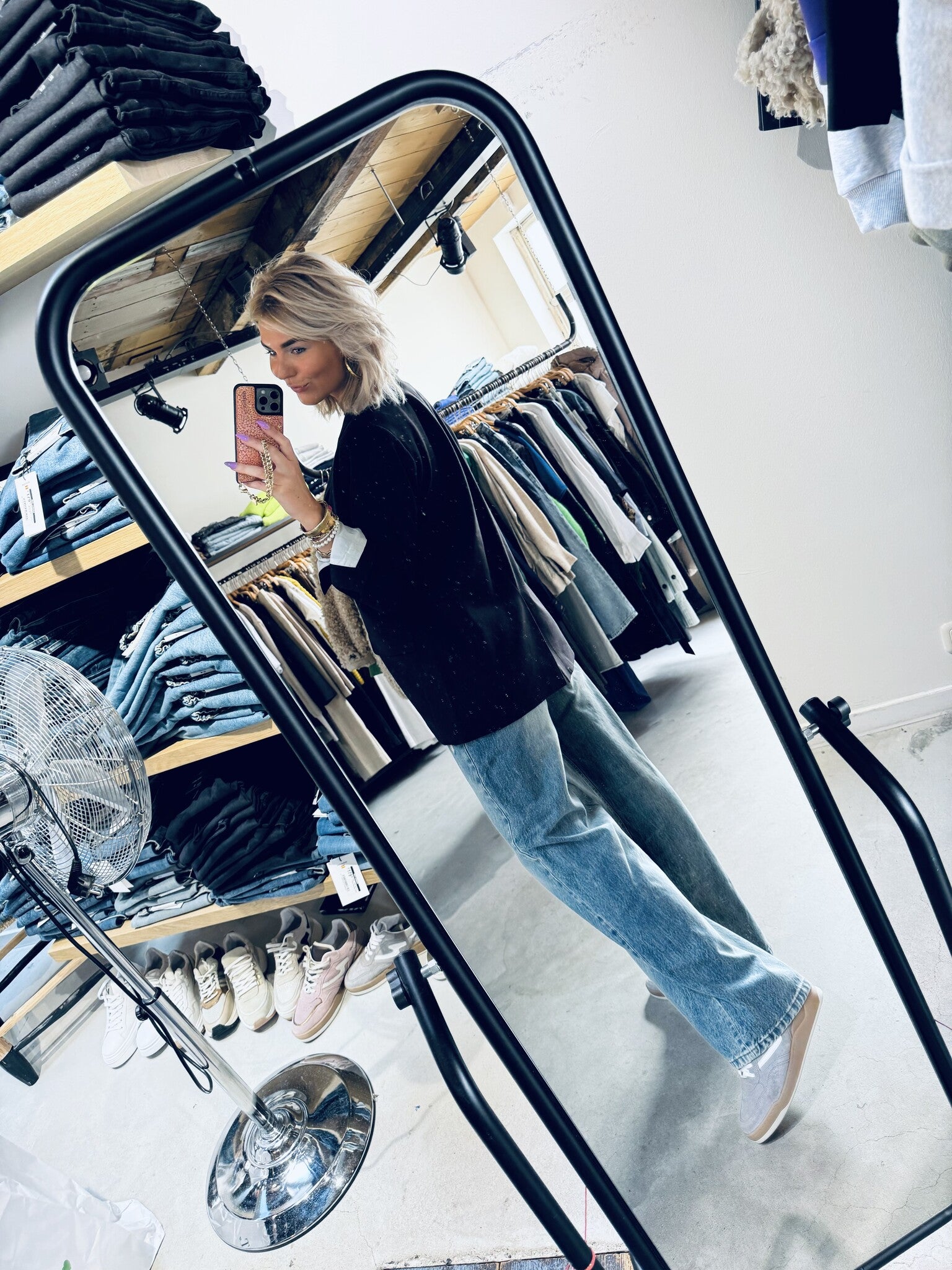 2782-7411 Skater Loose - Jackson Damage - Stone Damage