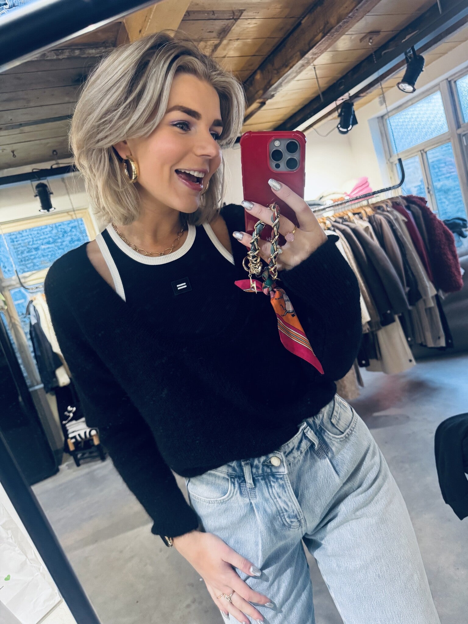 20-602-5201 Deep neck knit sweater - Black