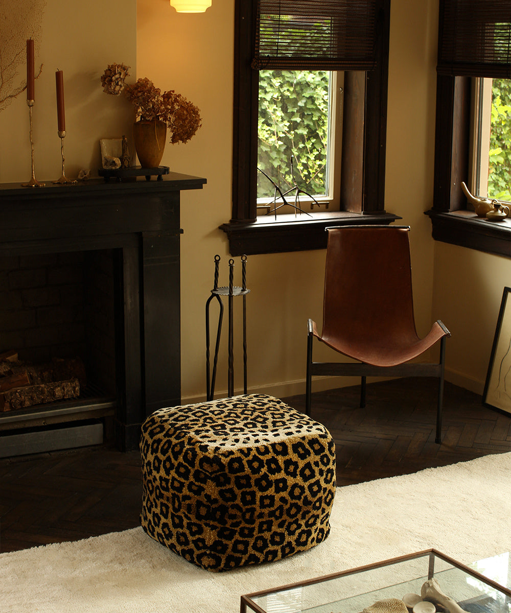 Leopard pouf small
