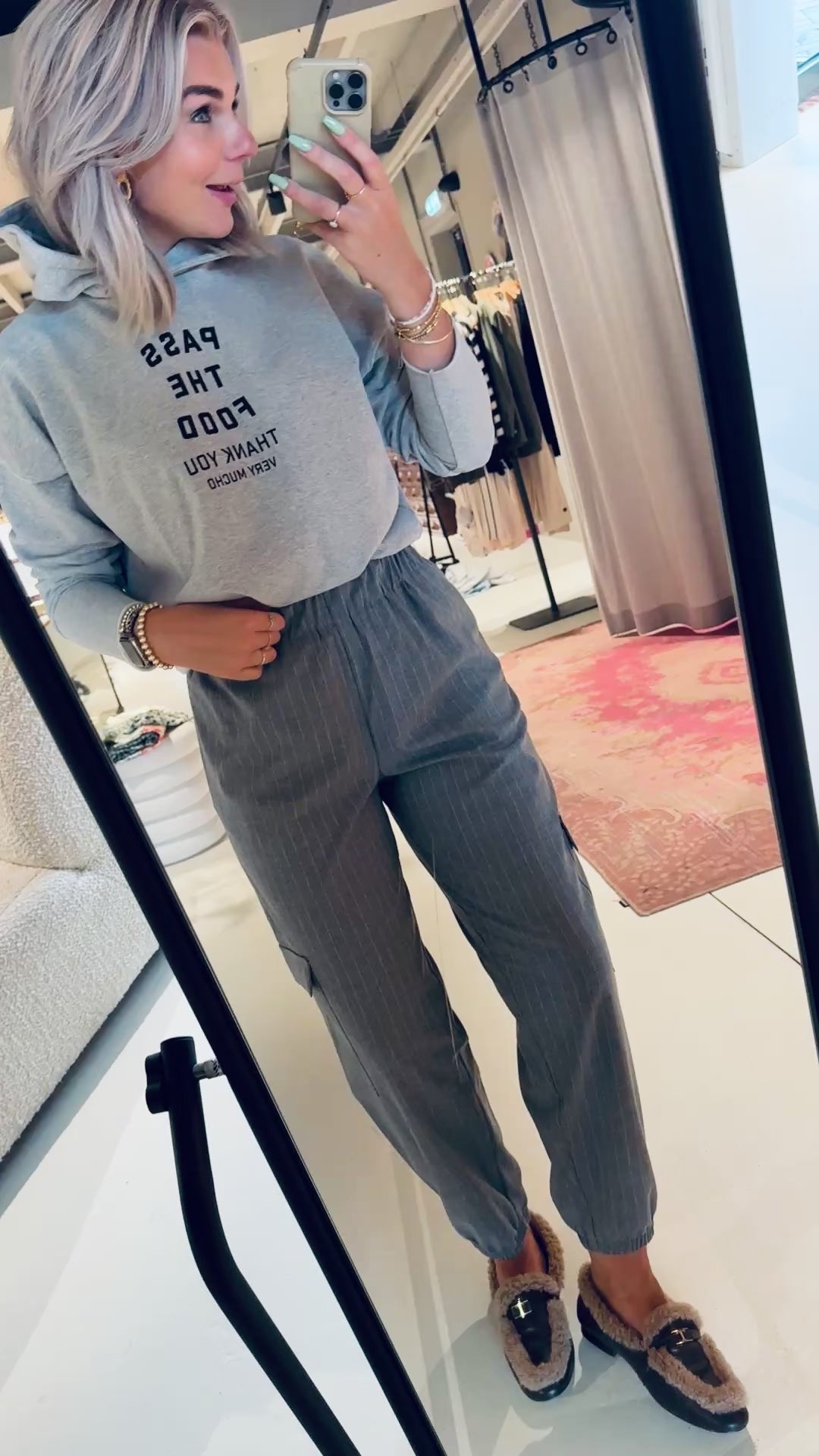 W25N1624 Trousers stripe - Grey mel.