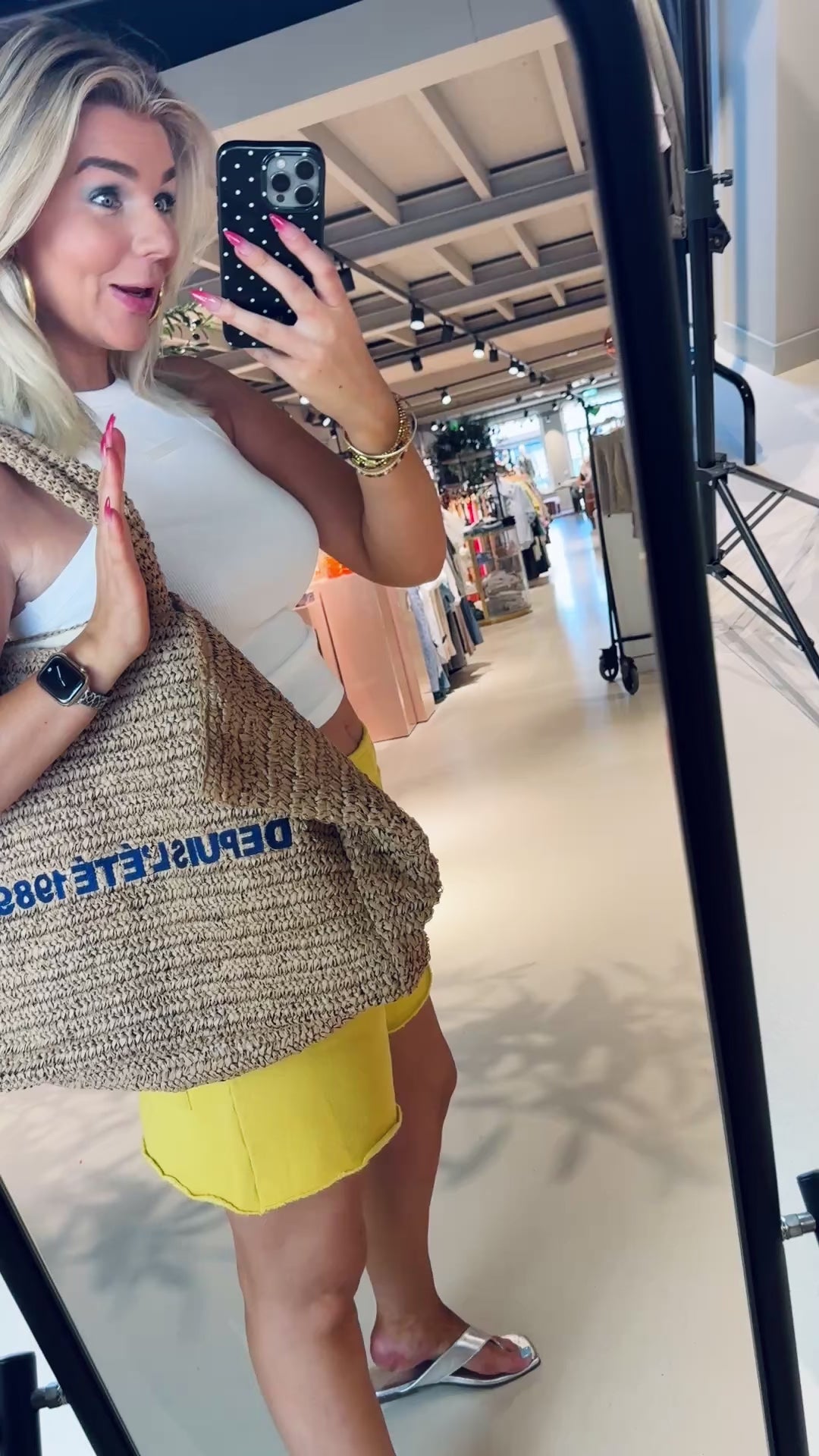 S26F1857 Shorts