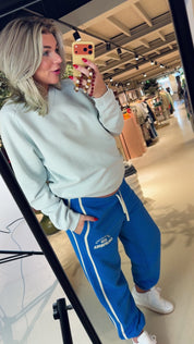 W26T1309 Sweater